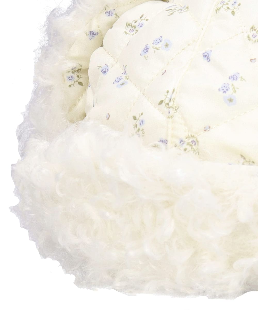 MILKY WHITE